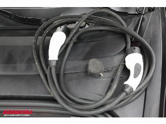 Porsche Taycan 93.4kWh Performance Batterie PASM Sport Chrono Leder SHZ picture 27