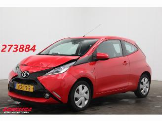 damaged passenger cars Toyota Aygo 1.0 VVT-i x-play Aut. Bluetooth Airco Cruise Camera 2017/9