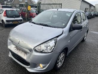 Vrakbiler auto Mitsubishi Space-star 1.0 Inform 2014/3