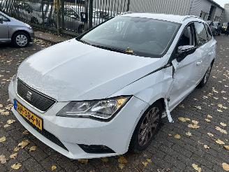 krockskadad bil auto Seat Leon ST  1.0 TSI 2017/7