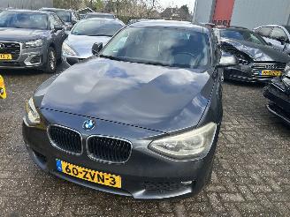 Damaged car BMW 1-serie 116i     5 Drs 2013/3
