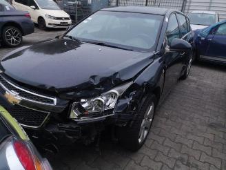 Chevrolet Cruze Cruze (305), Hatchback, 2010 / 2015 1.8 16V VVT picture 2