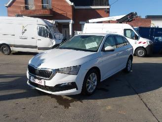 Vrakbiler auto Skoda Scala 1.6 TDI AMBITION 2020/2