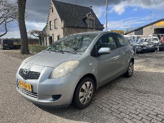 Unfallwagen Toyota Yaris 1.3 16v VVT-i Linea Terra AIRCO 2007/4