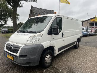 krockskadad bil bedrijf Citroën Jumper 30 L2H1 2.2HDI 100 LANGE WIELBASIS 2008/10