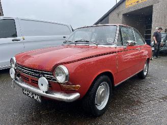 Schadeauto DAF 55 T coupe, schuurvondst 1970/10