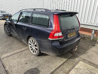 skadebil auto Volvo V-70 2.0 D3  Dynamic Edition 2015/12