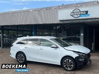 Auto incidentate Kia Ceed 1.6 GDI PHEV Aut Led Keyless Virtual Navi Climate Cruise 2023/11