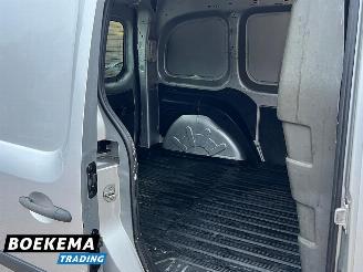 Renault Kangoo 1.5 DCI Comfort Navigatie Airco Cruise PDC Trekhaak Schuifdeur picture 16