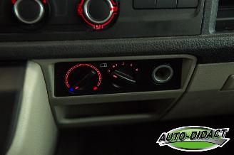 Volkswagen Transporter Kombi 2.0 TDI Airco 9 persoons picture 8