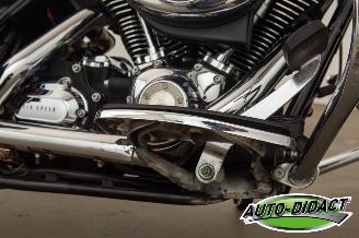 Harley-Davidson Road King Classic 13.775 km Groen picture 10