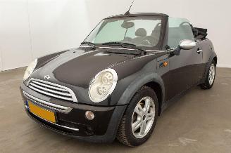 krockskadad bil auto Mini One 1.6 Cabrio 2004/7
