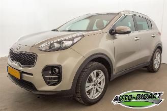 Unfallwagen Kia Sportage 1.6 GDI Clima Navi Camera First Edition 2017/1