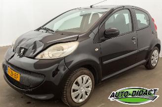 skadebil auto Peugeot 107 1.0-12V XS Airco 2008/2