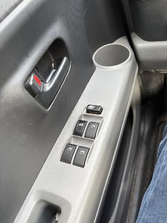 Daihatsu Sirion 1.0 12V Premium picture 9