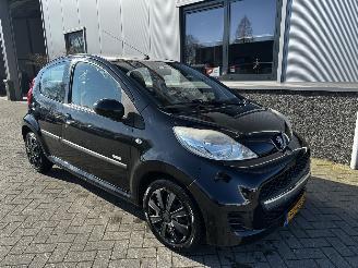 Schadeauto Peugeot 107 1.0-12V Millesim 200 2010/10