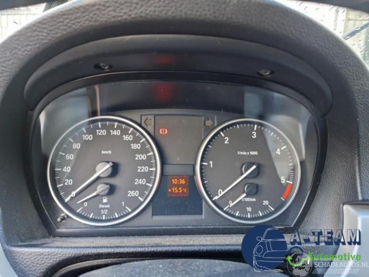 BMW 3-serie 3 serie (E90), Sedan, 2005 / 2011 318d 16V