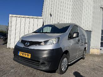 uszkodzony samochody osobowe Nissan Nv200 NV 200 (M20M) Van 1.5 dCi 86 (K9K-400(Euro 4)) [63kW]  (02-2010/...) 2010/3