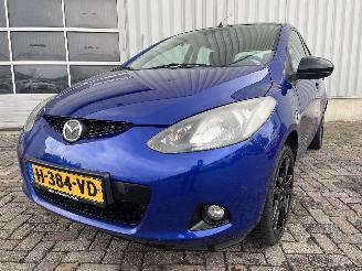 damaged passenger cars Mazda 2 2 (DE) Hatchback 1.3 16V S-VT High Power (ZJ46) [63kW]  (10-2007/06-20=
15) 2009/11