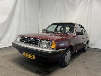 skadebil auto Volvo 340 340/343/345 Hatchback 340 1.4 L,GL,DL,Winner (B14.4S) [51kW]  (08-1987=
/07-1988) 1989/3