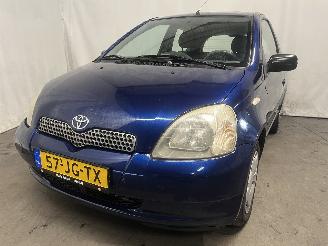 damaged passenger cars Toyota Yaris Yaris (P1) Hatchback 1.3 16V VVT-i (2NZFE) [63kW]  (08-1999/11-2005) 2002/4