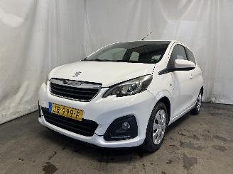 damaged passenger cars Peugeot 108 108 Hatchback 1.0 12V (1KRFE(CFB)) [51kW]  (05-2014/...) 2016/1