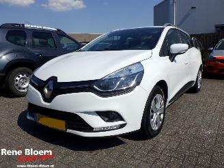 damaged passenger cars Renault Clio 1.5 DCI Limited 2018/2