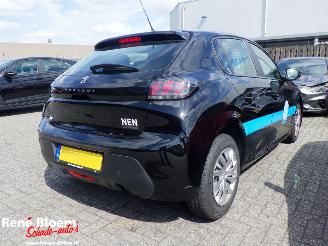 skadebil auto Peugeot 208 1.2 PureTech Active 5-drs 2021/6