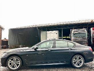 BMW 7-serie 730d xDrive 265pk aut + f1 High Exe M-Ed - nap - schuifdak - hud - softclose - 360 cam - harman/kardon - luchtvering picture 1