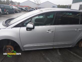 Peugeot 5008 5008 I (0A/0E), MPV, 2009 / 2017 1.6 THP 16V picture 13