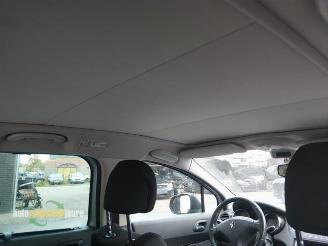 Peugeot 5008 5008 I (0A/0E), MPV, 2009 / 2017 1.6 THP 16V picture 27