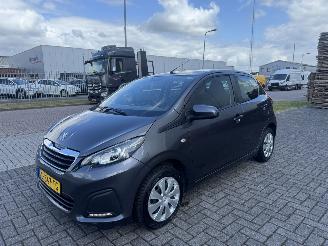 Peugeot 108 1.0 e-Active AIRCO Euro6 picture 1