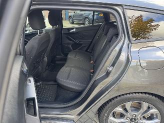 Ford Focus 1.0 EcoBoost Hybrid ST Line picture 16