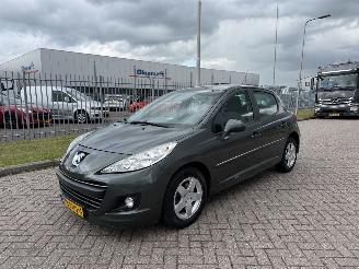 Voiture accidenté Peugeot 207 1.4 VTi Style AIRCO 2011/1