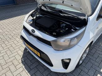 Kia Picanto 1.0 49kw  Airco picture 12