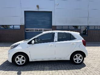 Kia Picanto 1.0 49kw  Airco picture 2