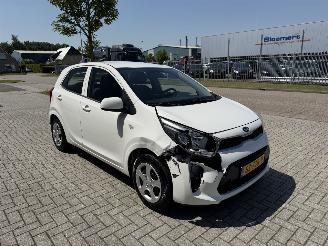 Kia Picanto 1.0 49kw  Airco picture 4