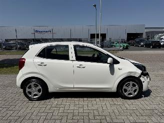Kia Picanto 1.0 49kw  Airco picture 5
