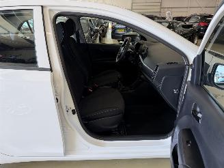 Kia Picanto 1.0 49kw  Airco picture 21