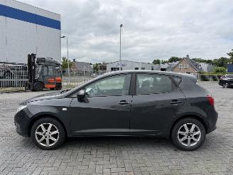 Seat Ibiza 1.2 TDI 55kw AIRCO picture 2