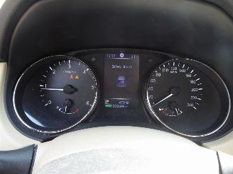 Nissan X-Trail Tekna 4x4 picture 18