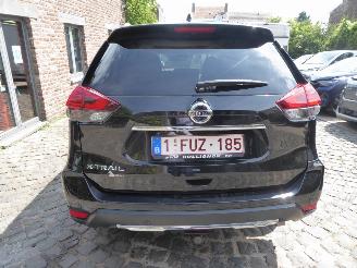 Nissan X-Trail Tekna 4x4 picture 5