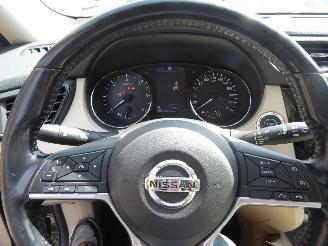 Nissan X-Trail Tekna 4x4 picture 17
