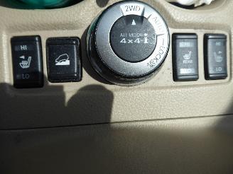 Nissan X-Trail Tekna 4x4 picture 13