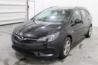 disassembly passenger cars Opel Astra  2021/1