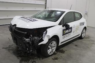 Schadeauto Renault Clio  2024/6