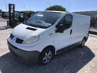 Renault Trafic 2.0    dci   M9R picture 2