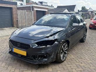 Unfallwagen Seat Leon FR 1.4 TSI eHybrid Pano 2021/1
